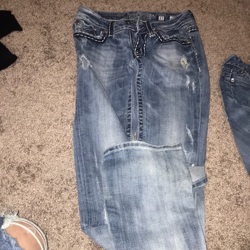 4 pairs of miss me jeans 1 pair of wrangler jeans
